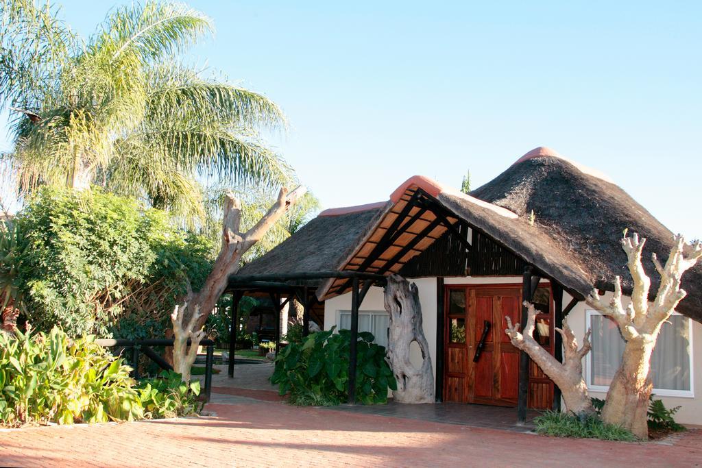 Cest Si Bon Hotel Otjiwarongo Εξωτερικό φωτογραφία