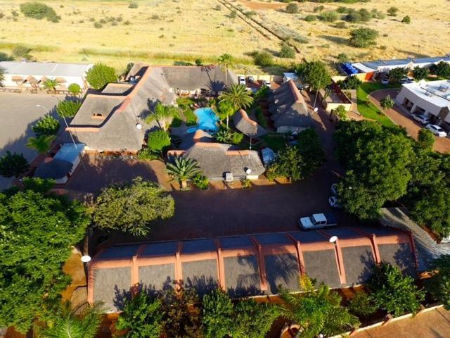 Cest Si Bon Hotel Otjiwarongo Εξωτερικό φωτογραφία