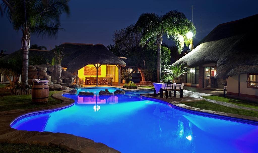 Cest Si Bon Hotel Otjiwarongo Εξωτερικό φωτογραφία