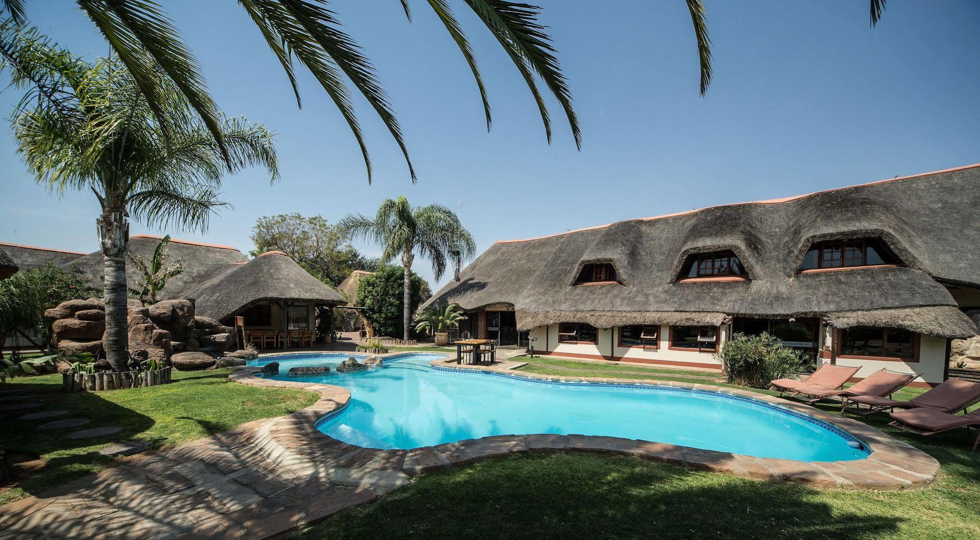 Cest Si Bon Hotel Otjiwarongo Εξωτερικό φωτογραφία