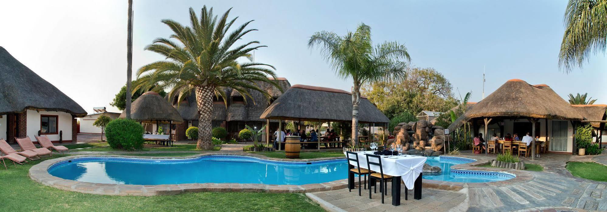 Cest Si Bon Hotel Otjiwarongo Εξωτερικό φωτογραφία