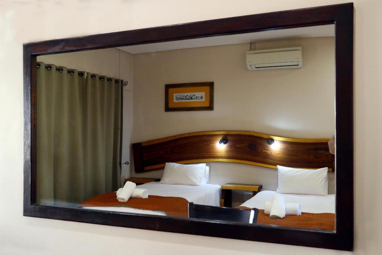 Cest Si Bon Hotel Otjiwarongo Εξωτερικό φωτογραφία