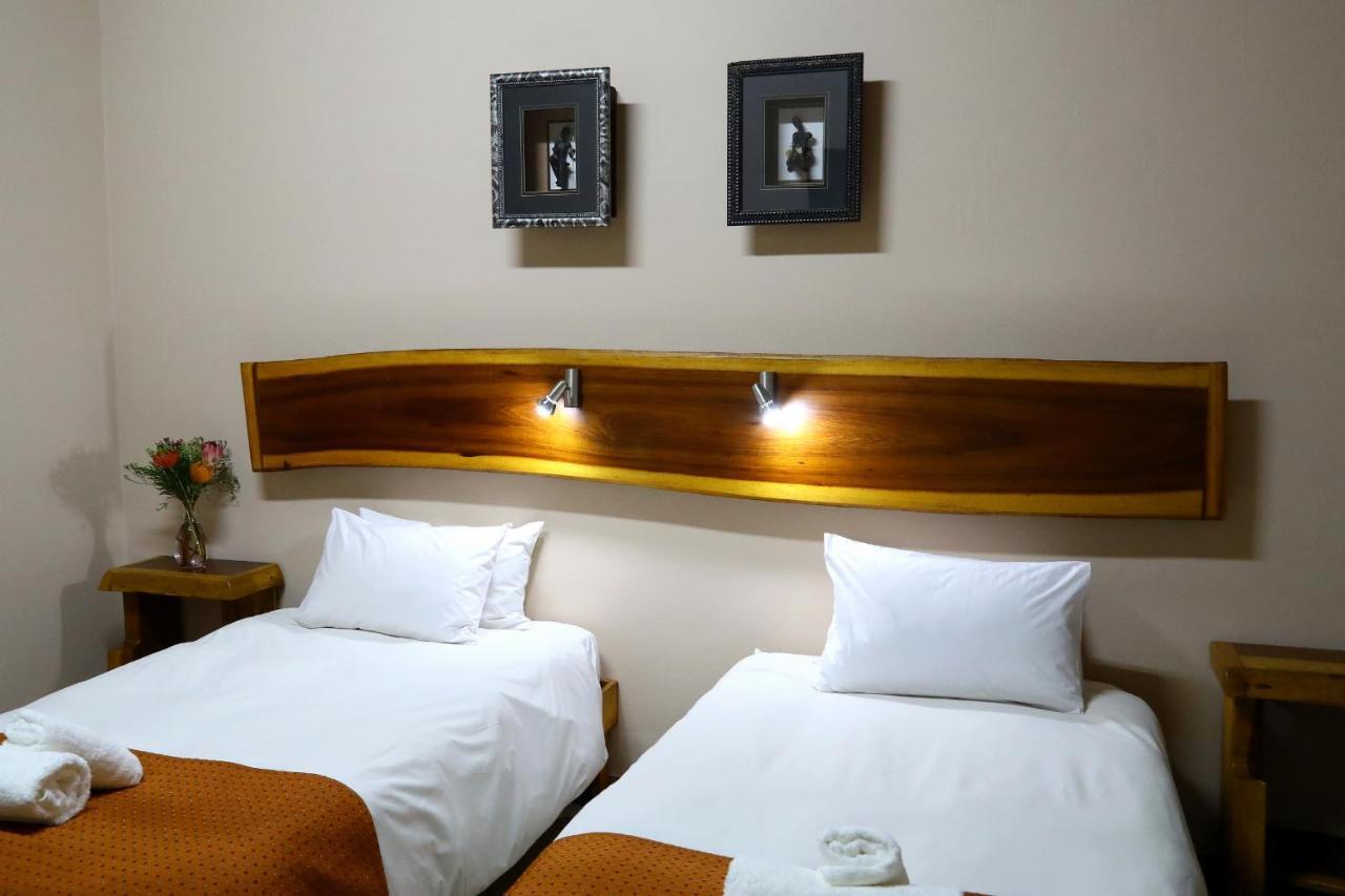 Cest Si Bon Hotel Otjiwarongo Εξωτερικό φωτογραφία